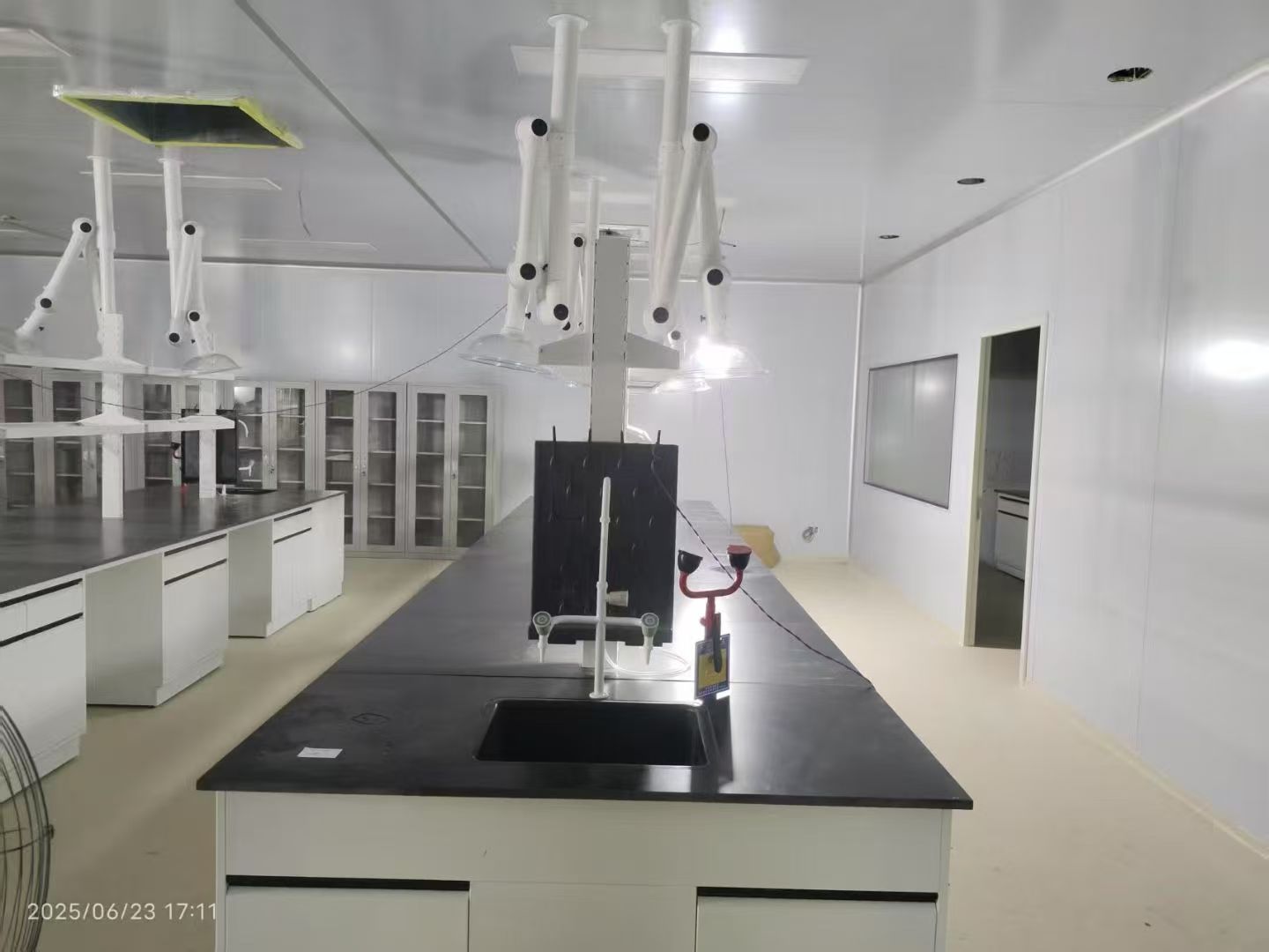 1751955430167185.jpg 1751955430167185.jpg